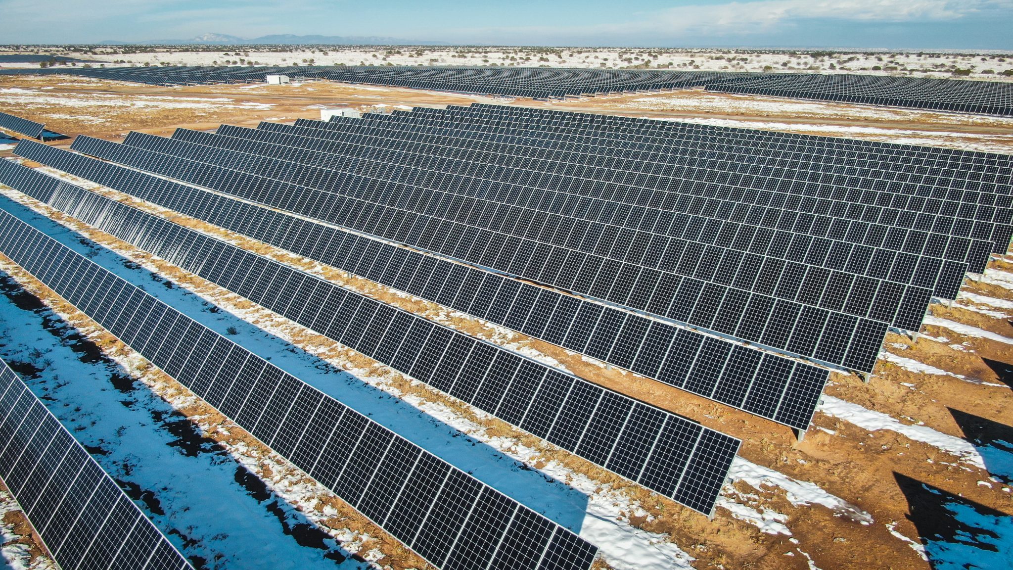 What Are Solar Farms? Obtaining Land For Solar Farms